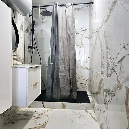 L'elegant 3p, 2ch, 2sdb, Clim, Wifi Gratuit, Parking Prive Appartamento Cannes