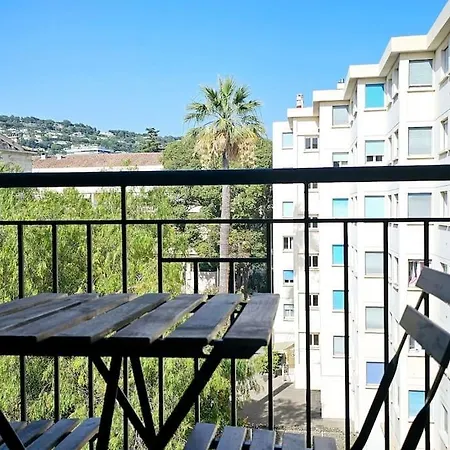 Apartment L'elegant 3p, 2ch, 2sdb, Clim, Wifi Gratuit, Parking Prive *
